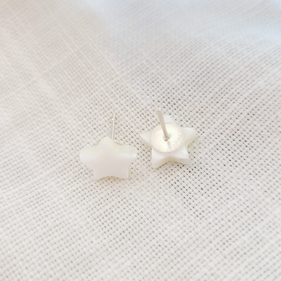 White Shell Star Earrings