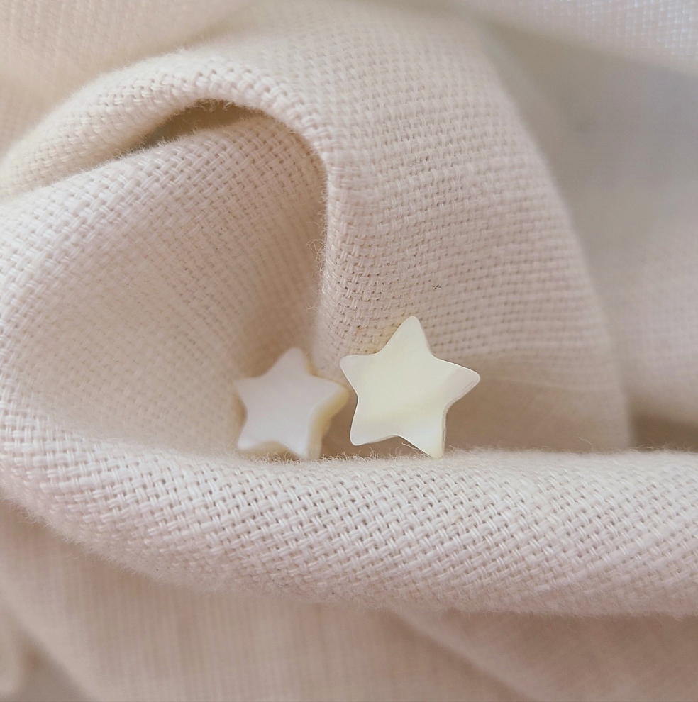 White Shell Star Earrings