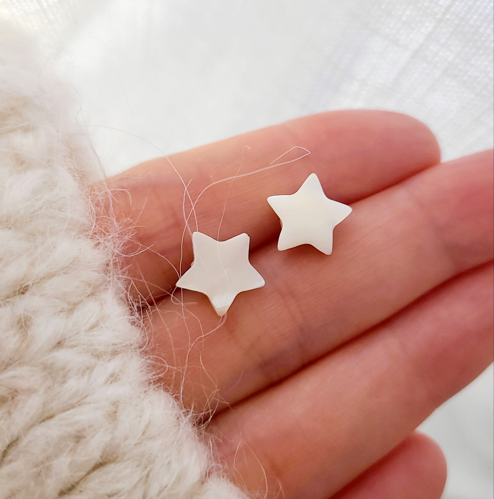 White Shell Star Earrings
