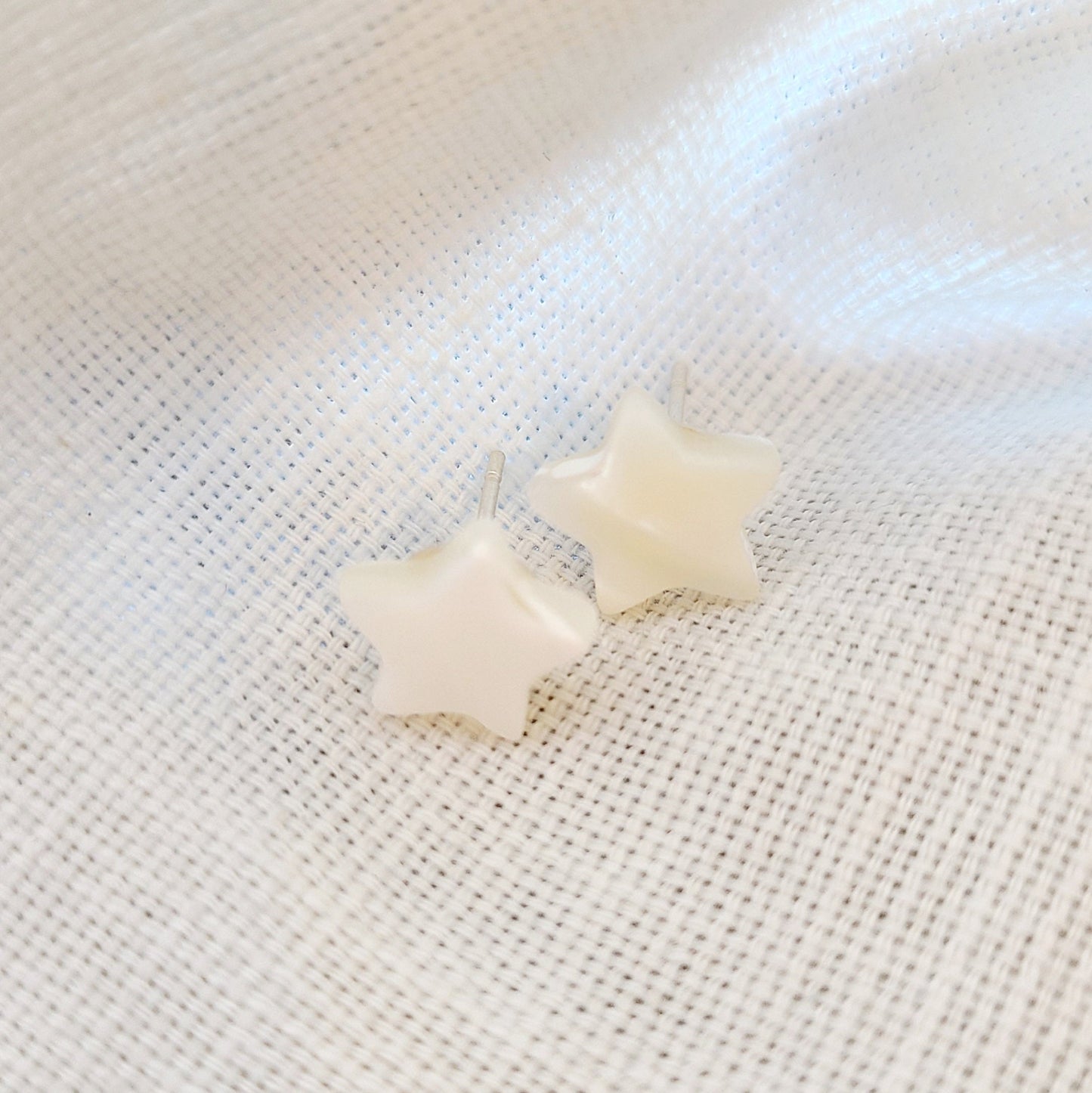 White Shell Star Earrings
