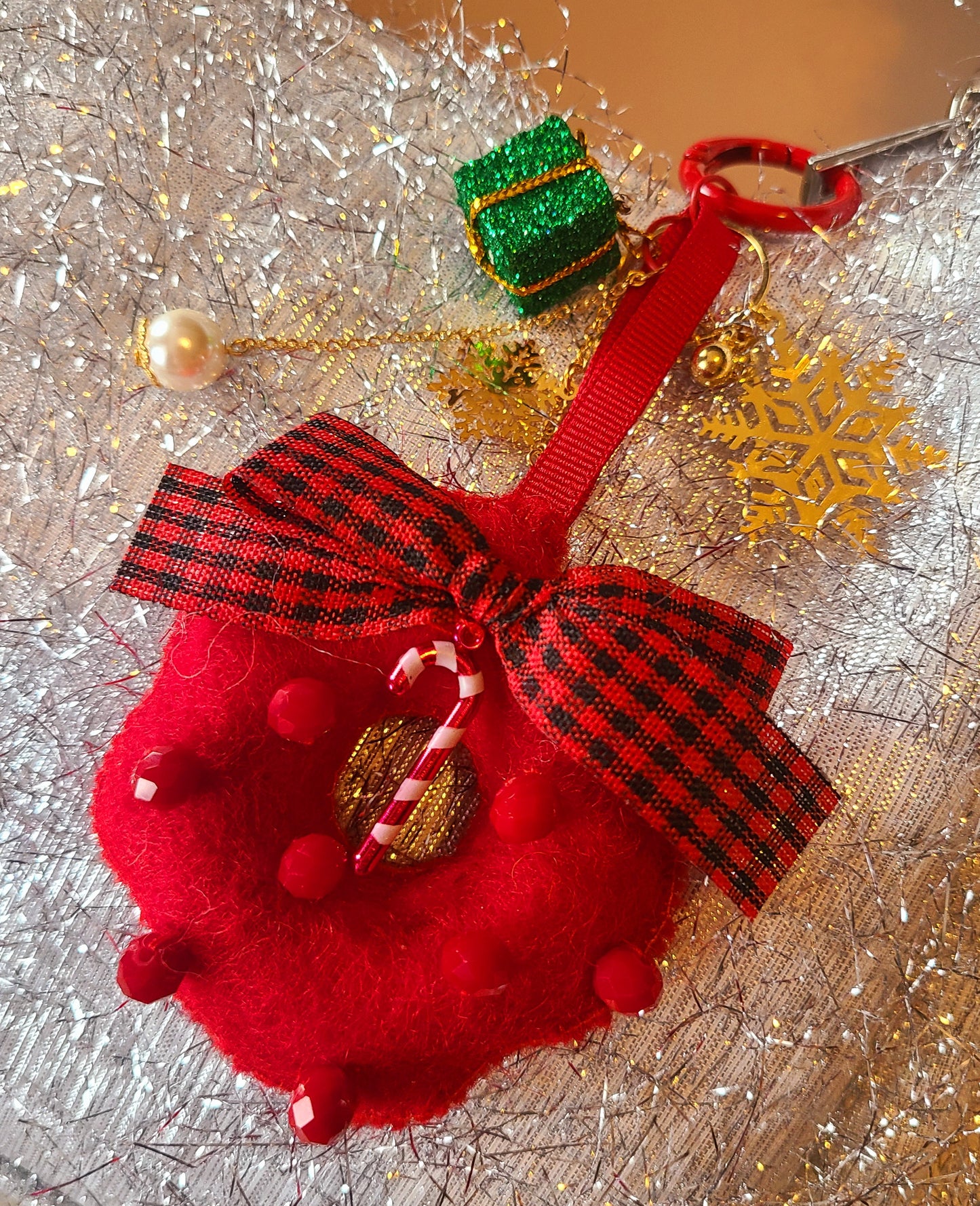 Handmade Wool Felt Mini Wreath Keychain, Bag Charm, Ornament