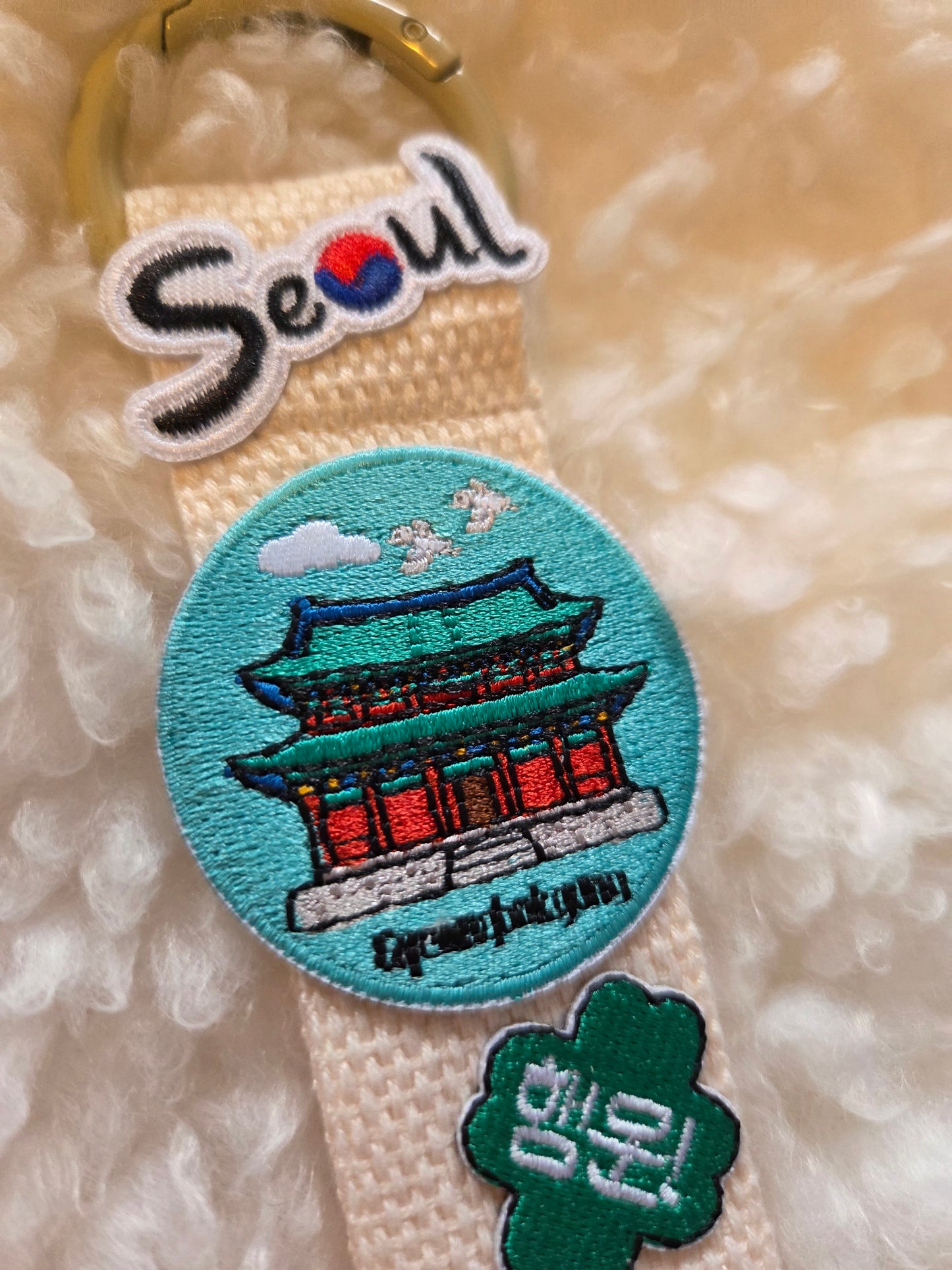 Gwanghwamun, Gyeongbokgung Palace, Namsan Tower, Namdaemun, Seoul Keychain, Charm