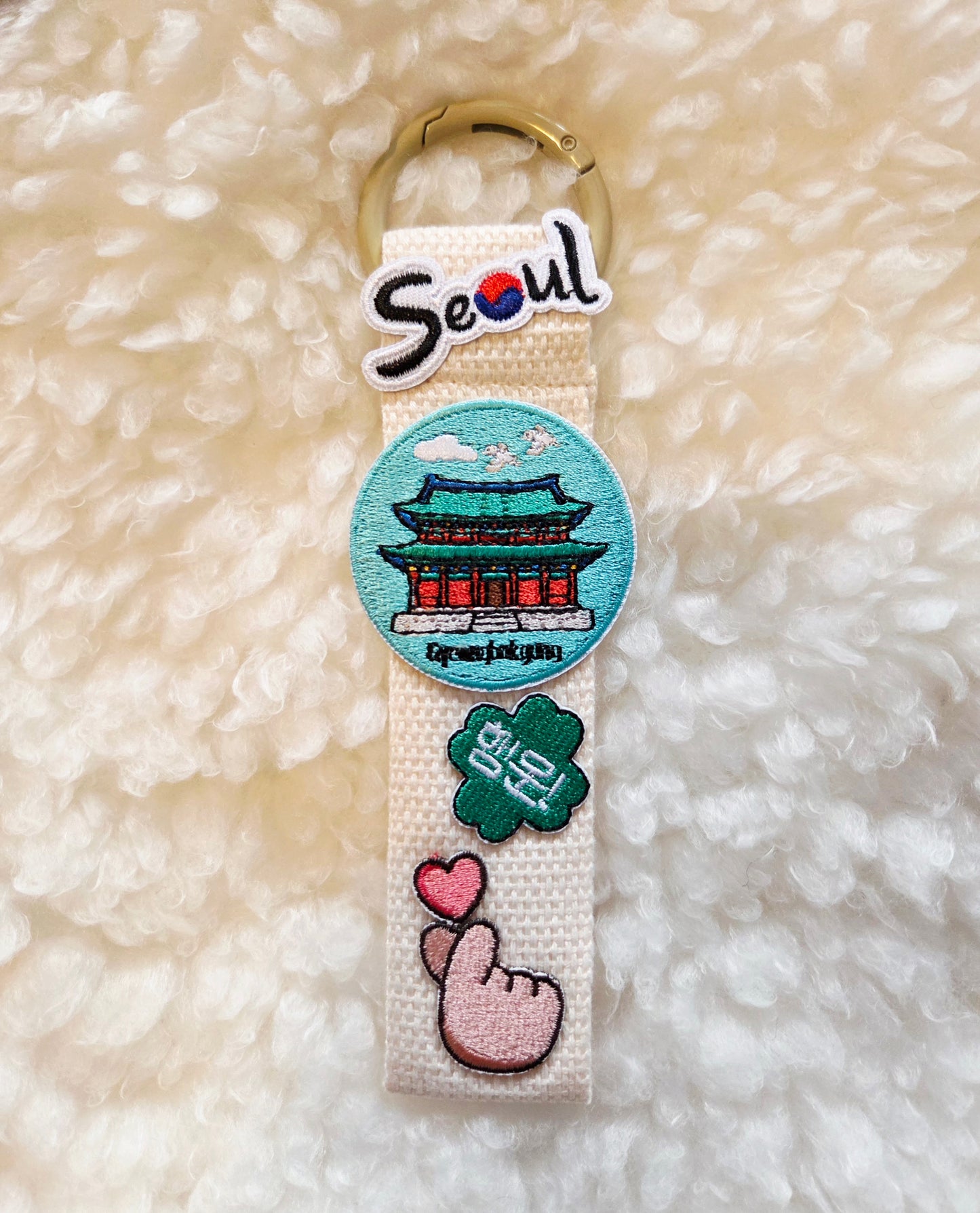 Gwanghwamun, Gyeongbokgung Palace, Namsan Tower, Namdaemun, Seoul Keychain, Charm