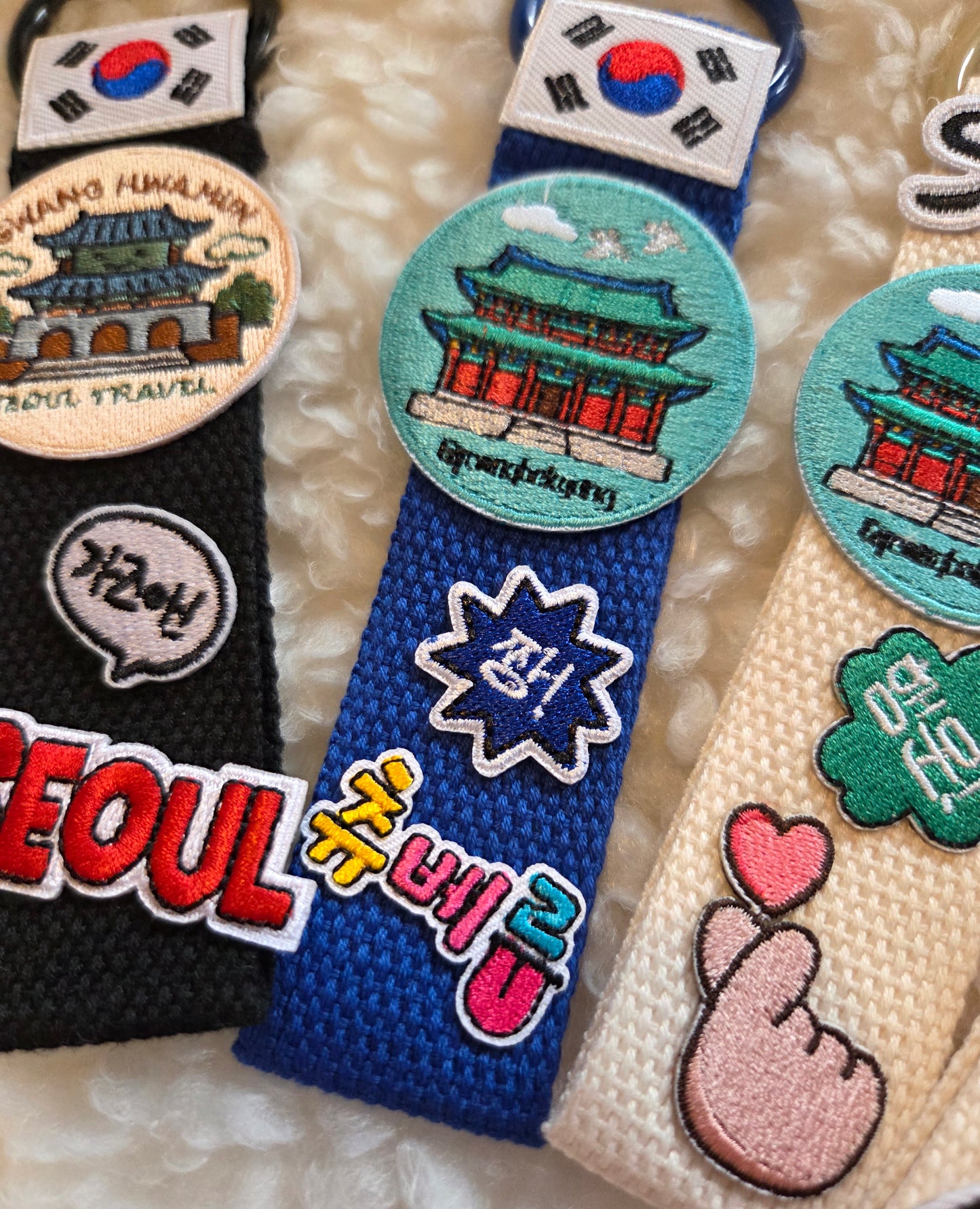 Gwanghwamun, Gyeongbokgung Palace, Namsan Tower, Namdaemun, Seoul Keychain, Charm