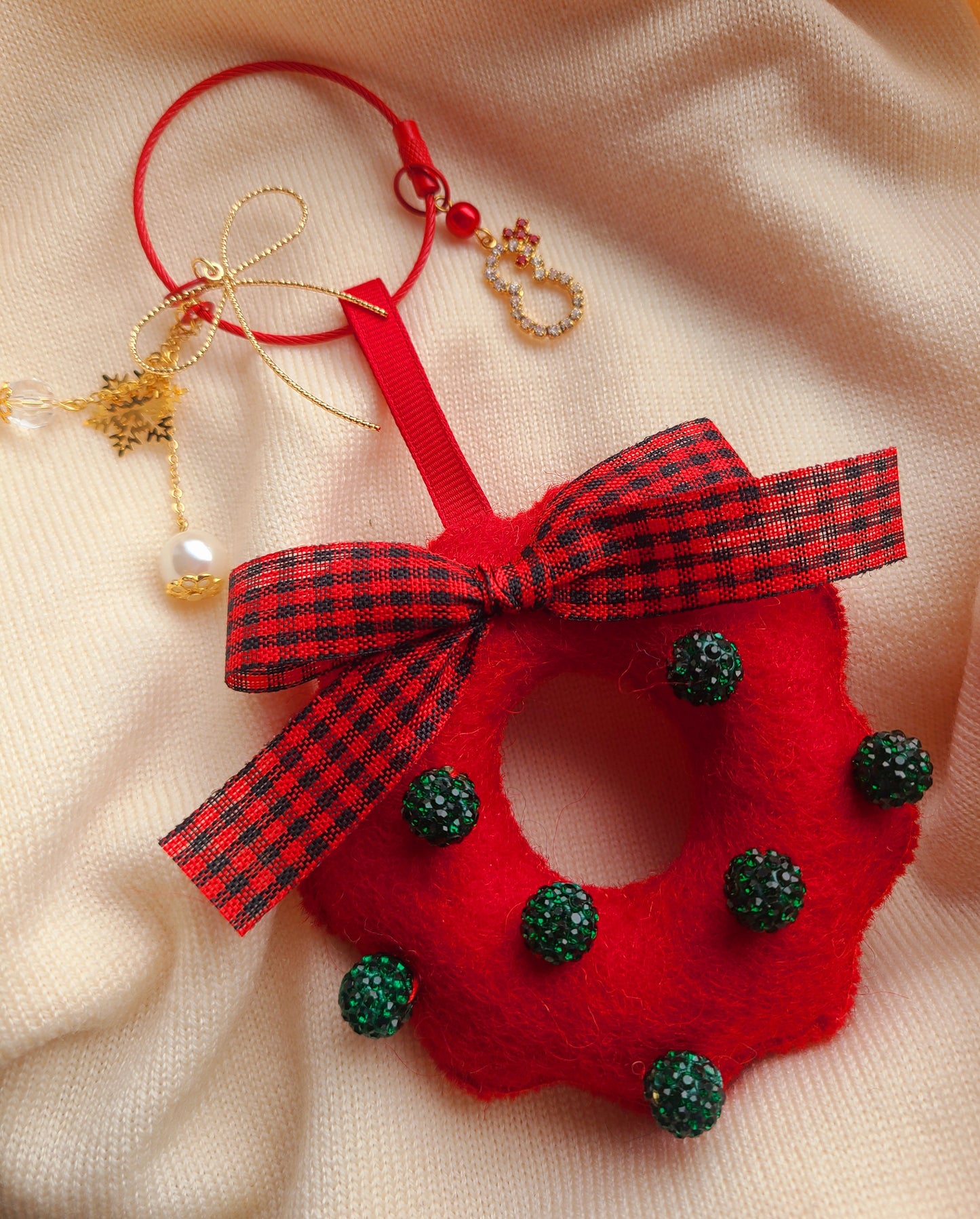 Handmade Wool Felt Mini Wreath Keychain, Bag Charm, Ornament