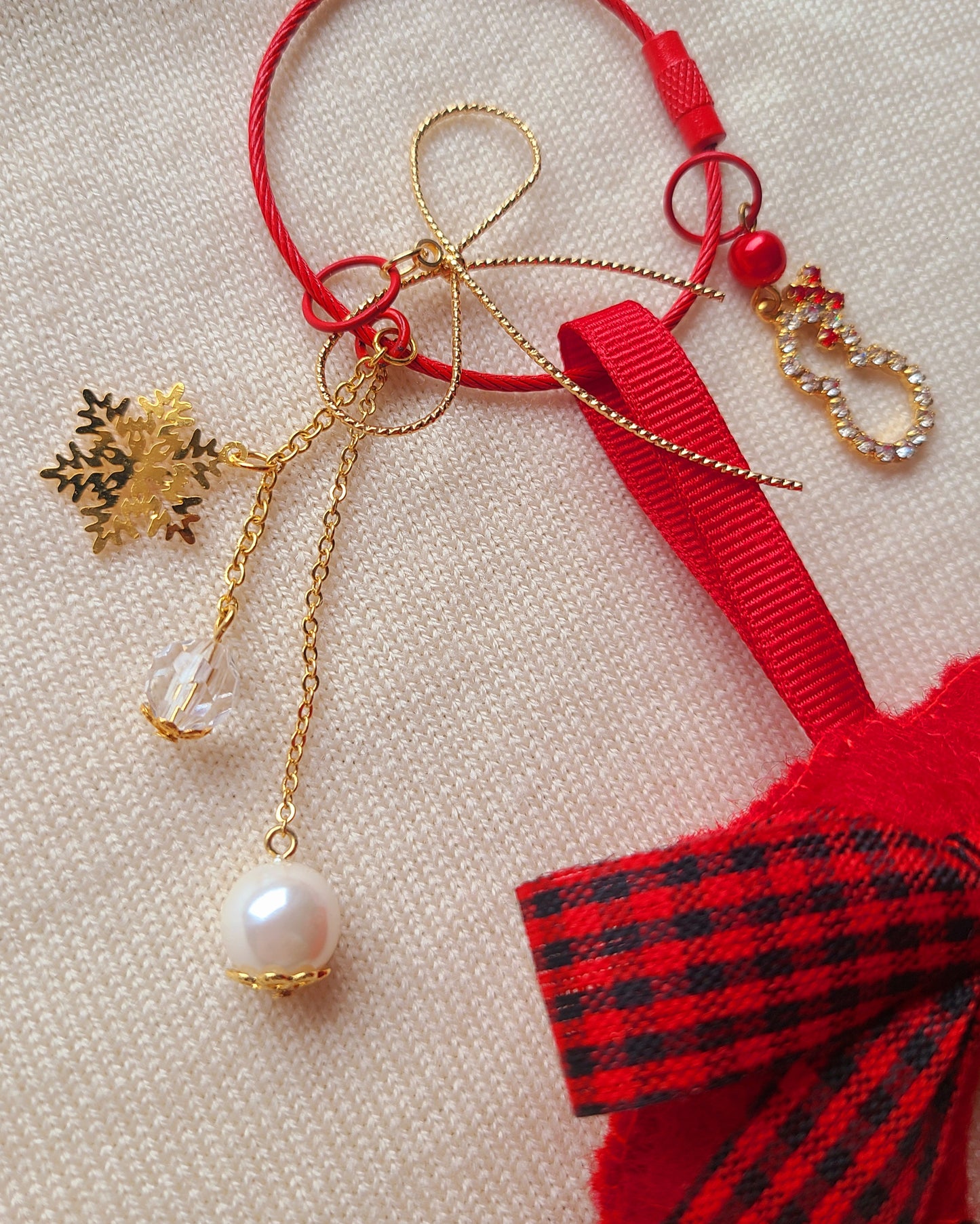 Handmade Wool Felt Mini Wreath Keychain, Bag Charm, Ornament