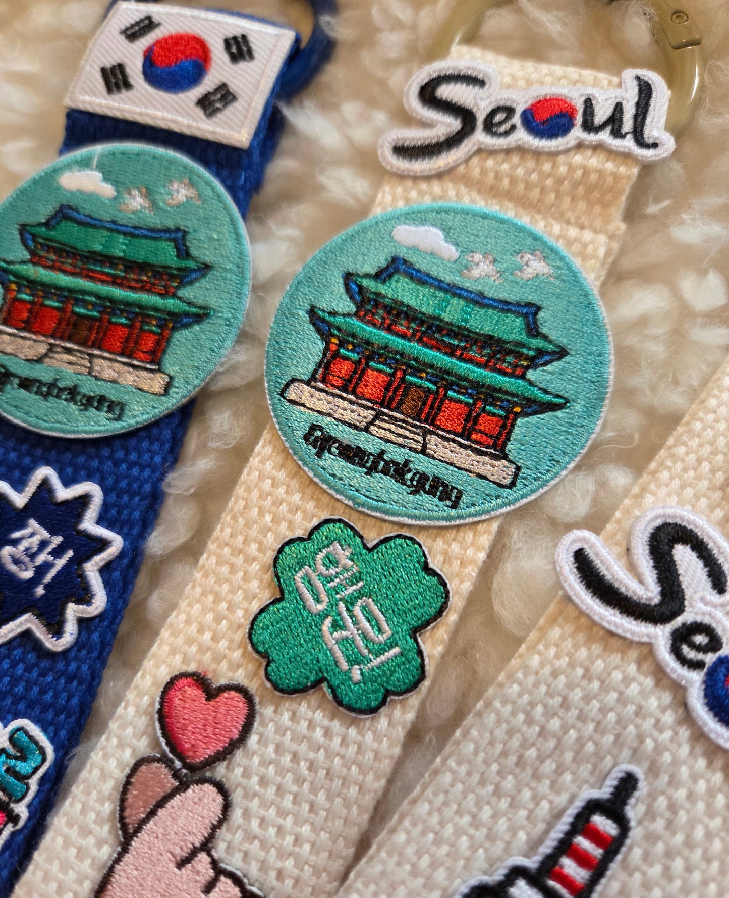 Gwanghwamun, Gyeongbokgung Palace, Namsan Tower, Namdaemun, Seoul Keychain, Charm
