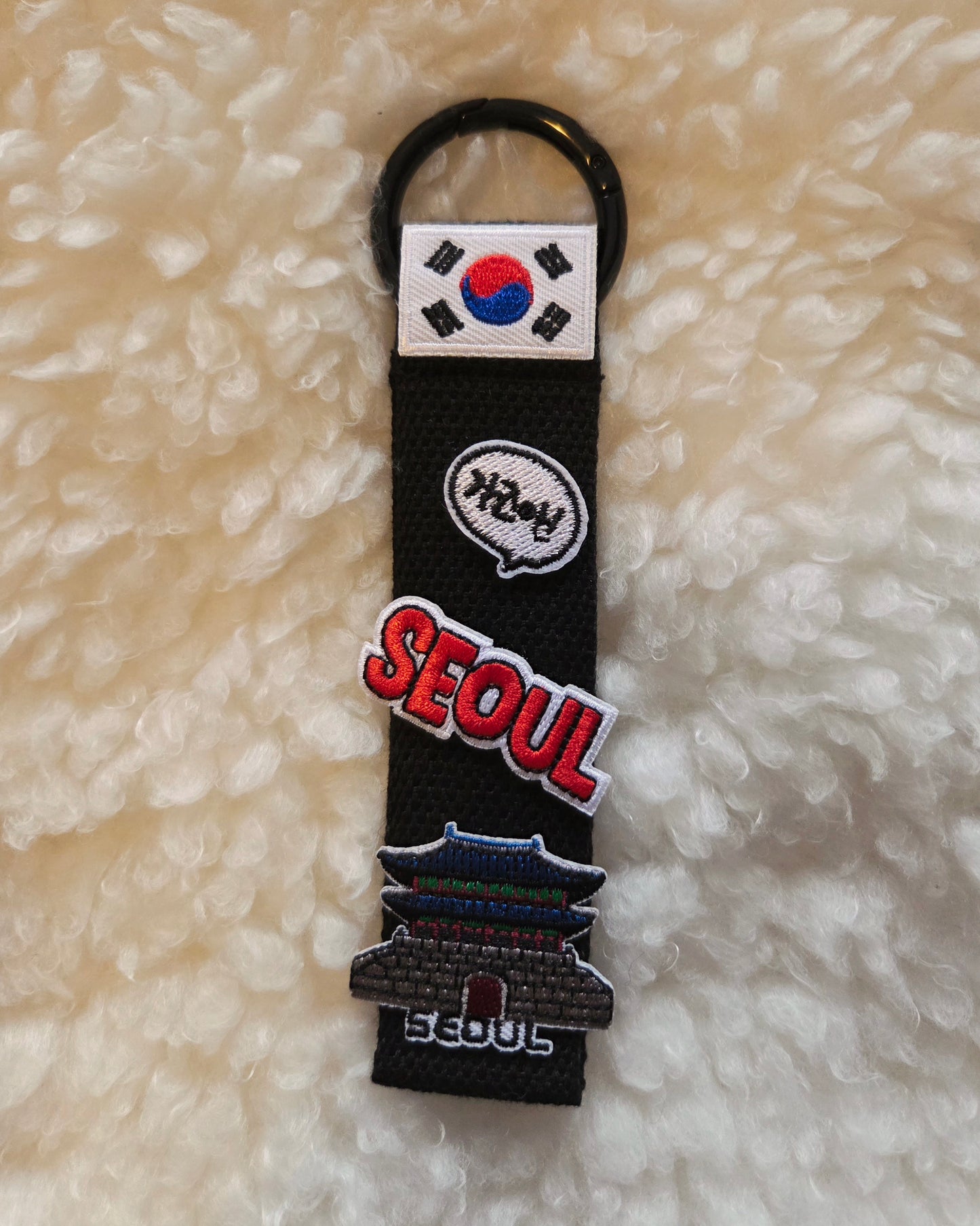Gwanghwamun, Gyeongbokgung Palace, Namsan Tower, Namdaemun, Seoul Keychain, Charm